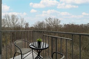 Loft Antresola&balkon Poznań by Renters