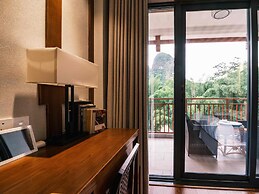 Yangshuo Mountain River Ballad Hotel