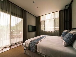 Yangshuo Mountain River Ballad Hotel