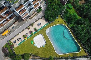 Yangshuo Mountain River Ballad Hotel