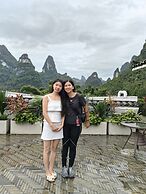 Yangshuo Picturesque Resort - Free Train Station Pick Up
