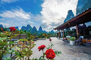 Yangshuo Picturesque Resort - Free Train Station Pick Up