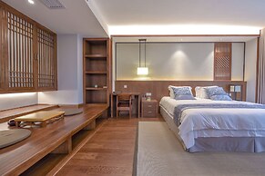 Yangshuo Picturesque Resort - Free Train Station Pick Up