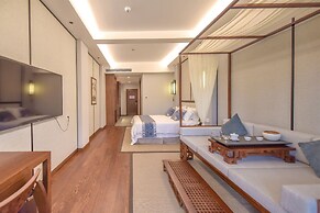 Yangshuo Picturesque Resort - Free Train Station Pick Up