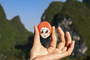 Yangshuo Picturesque Resort - Free Train Station Pick Up