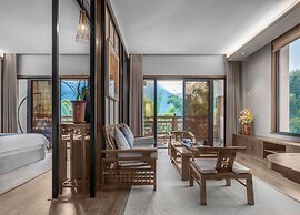 Yangshuo Picturesque Resort - Free Train Station Pick Up