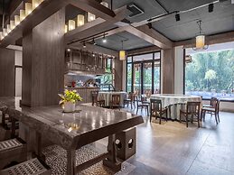 Yangshuo Picturesque Resort - Free Train Station Pick Up