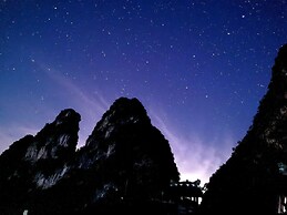 Yangshuo Picturesque Resort - Free Train Station Pick Up