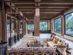 Yangshuo Picturesque Resort - Free Train Station Pick Up