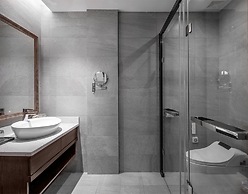 Yangshuo Picturesque Resort - Free Train Station Pick Up