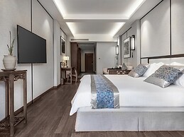 Yangshuo Picturesque Resort - Free Train Station Pick Up