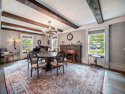 Charming 3 Bedroom House in North York