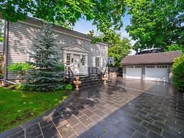 Charming 3 Bedroom House in North York