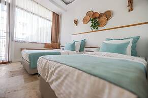 Ayvalık Mavi Çam Otel