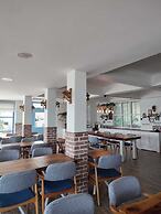 Ayvalık Mavi Çam Otel