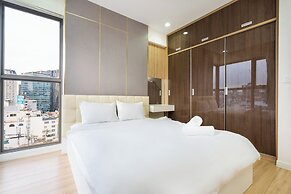 Helios Rivergate Apartment