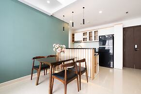 Helios Rivergate Apartment