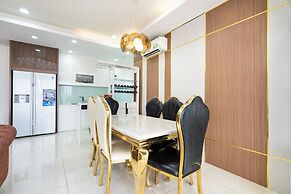 Helios Rivergate Apartment