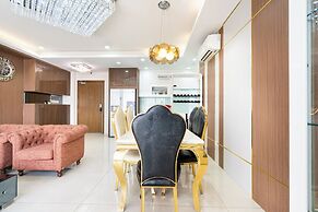 Helios Rivergate Apartment