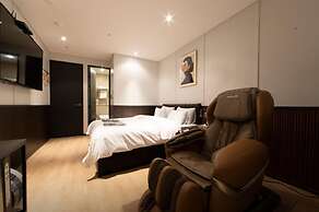 BROWNDOT HOTEL NONHYEON SORAEPOGU