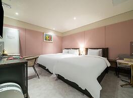 BROWNDOT HOTEL NONHYEON SORAEPOGU