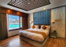 Walnut Creek Pahalgam