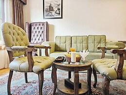 Walnut Creek Pahalgam