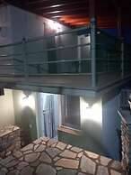 Ovrios Stone House Pelion