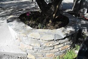 Ovrios Stone House Pelion