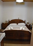 Ovrios Stone House Pelion