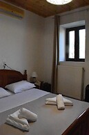 Ovrios Stone House Pelion