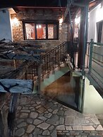 Ovrios Stone House Pelion