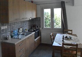 Ovrios Stone House Pelion