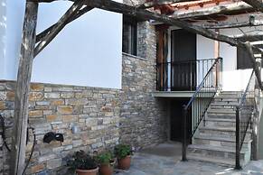 Ovrios Stone House Pelion
