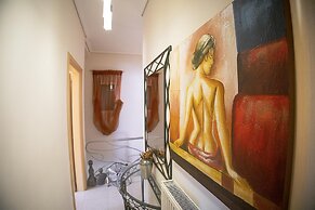 Venia House Marathos