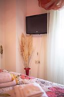 Venia House Marathos