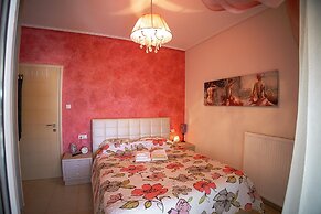 Venia House Marathos