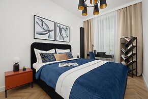 Grzybowska Apartment by Renters Prestige