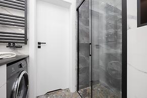 Grzybowska Apartment by Renters Prestige