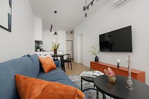 Grzybowska Apartment by Renters Prestige
