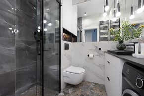 Grzybowska Apartment by Renters Prestige