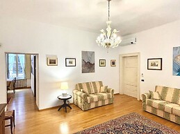 Nest In Como - A Nest In The City Of Como for 6