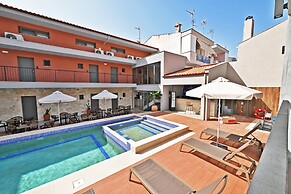 Maltepe Luxury Accommodation By Travelpro Services