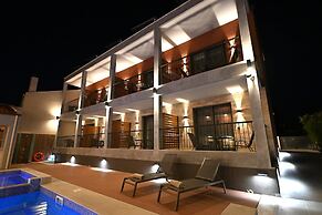 Maltepe Luxury Accommodation By Travelpro Services