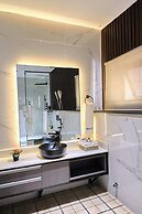 BRICKSPOINT BOUTIQUE APARTHOTEL ASOKORO