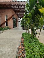 BRICKSPOINT BOUTIQUE APARTHOTEL ASOKORO