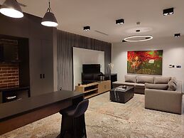 BRICKSPOINT BOUTIQUE APARTHOTEL ASOKORO