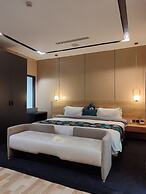 BRICKSPOINT BOUTIQUE APARTHOTEL ASOKORO