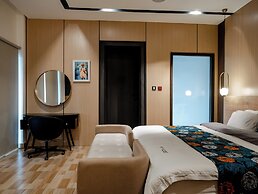 BRICKSPOINT BOUTIQUE APARTHOTEL ASOKORO