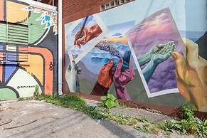 High-design Loft on Historic Alley Park Free